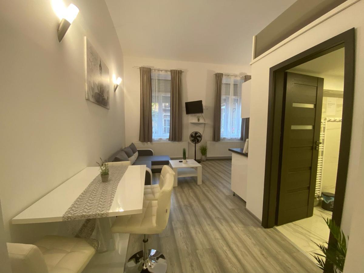 Belvárosi Apartman 3 Miskolc Kültér fotó